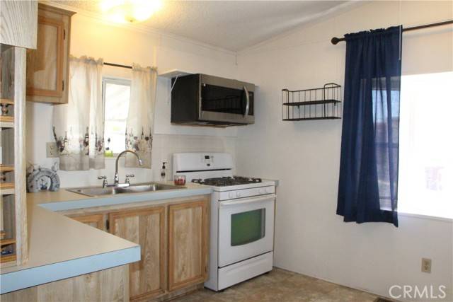 Hemet, CA 92544,43601 State Highway 74 #66