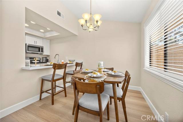 Yorba Linda, CA 92886,4692 Lakeview Avenue #8
