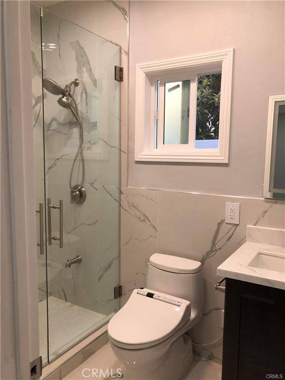 Fountain Valley, CA 92708,8798 HUMMINGBIRD #A
