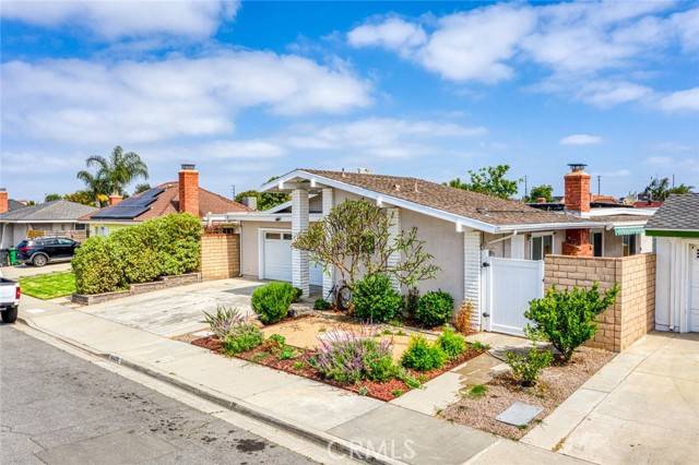 Westminster, CA 92683,5821 Gloucester