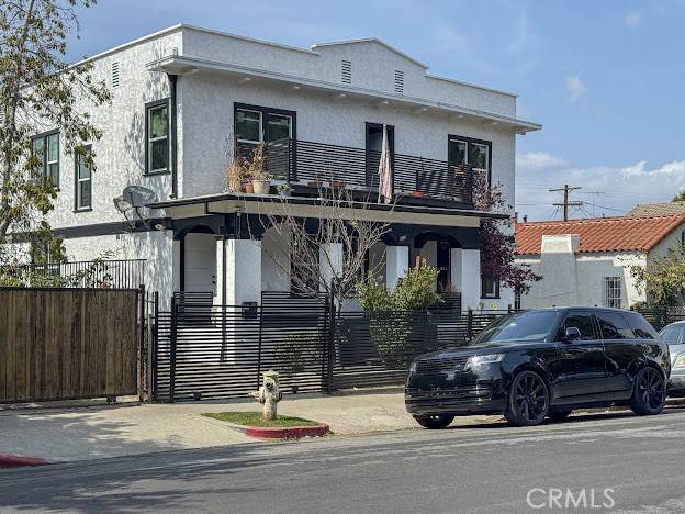 Los Angeles, CA 90057,515 S Coronado Street