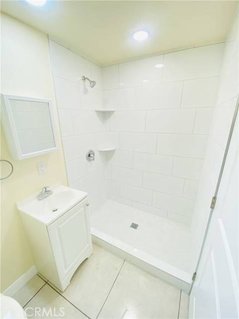Anaheim, CA 92804,2558 W Lullaby Lane #STUDIO