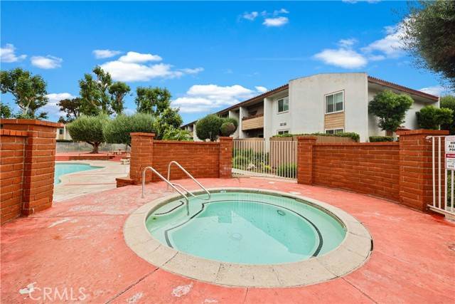 Santa Ana, CA 92704,2511 W Sunflower Avenue #B3