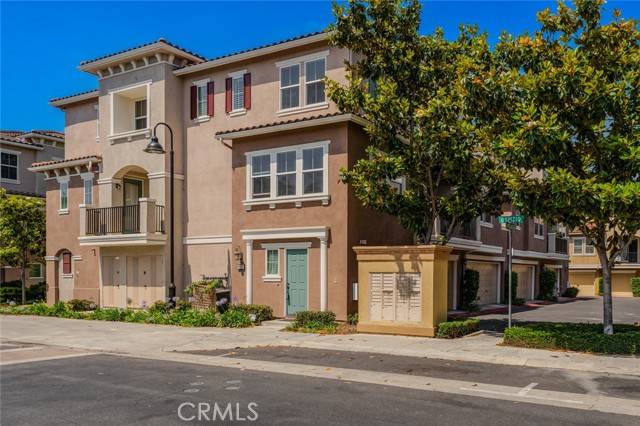 Stanton, CA 90680,8036 Picasso