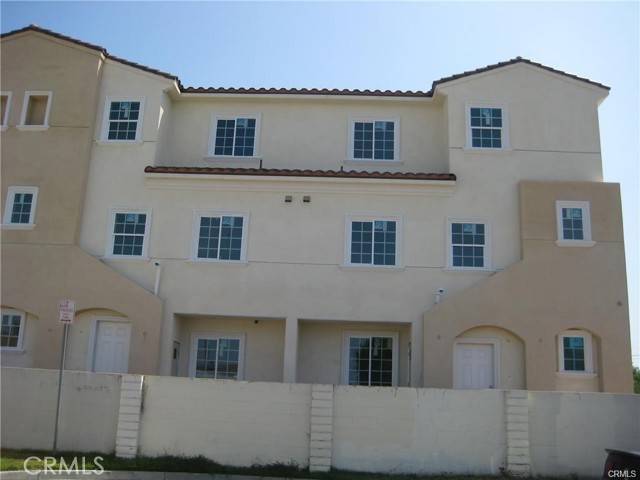 Placentia, CA 92870,926 W. La Jolla Street #E