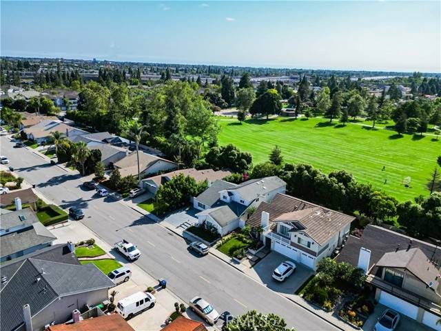 Costa Mesa, CA 92626,3375 Fuchsia