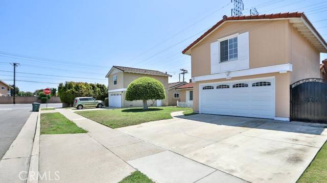 Fountain Valley, CA 92708,17475 Santa Lucia Street