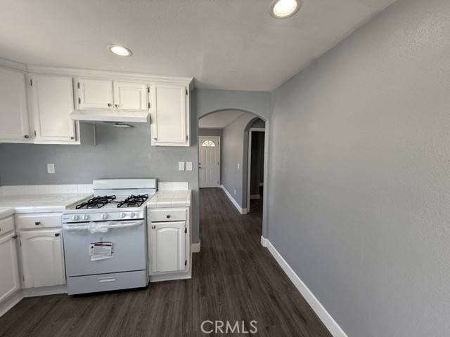 San Bernardino, CA 92408,868 E Rialto Avenue