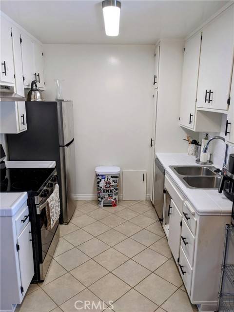 Torrance, CA 90501,2758 Orange Avenue #16