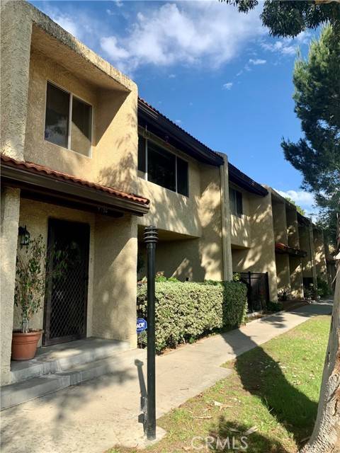 Burbank, CA 91504,9732 Via Roma