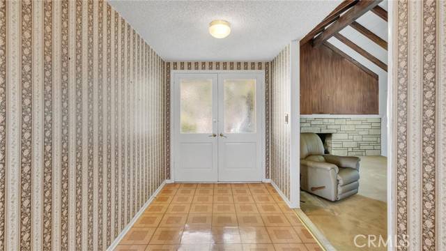 Sun Valley, CA 91352,8747 Oland Drive