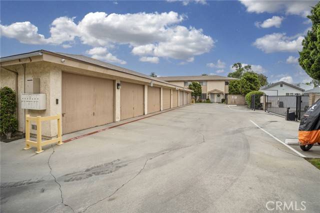 Bellflower, CA 90706,15928 Santa Ana Avenue #14