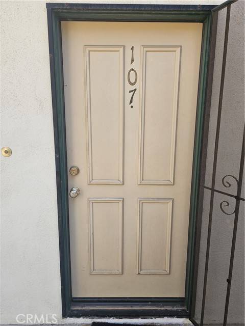 Harbor City, CA 90710,1436 257th Street #107