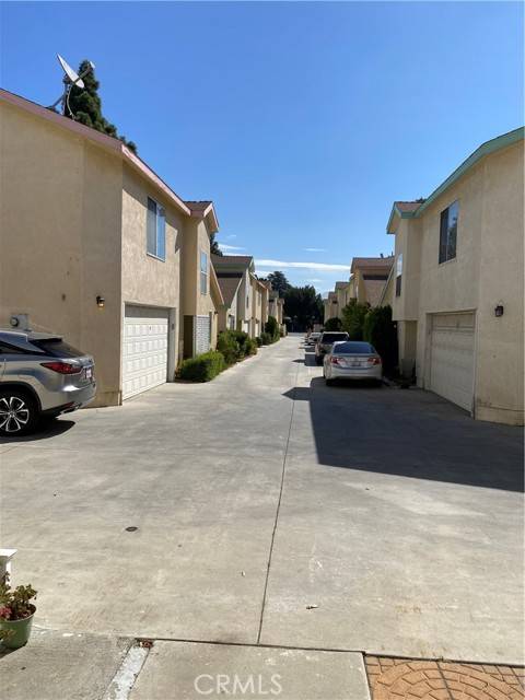 Arleta, CA 91331,9315 Woodman Avenue