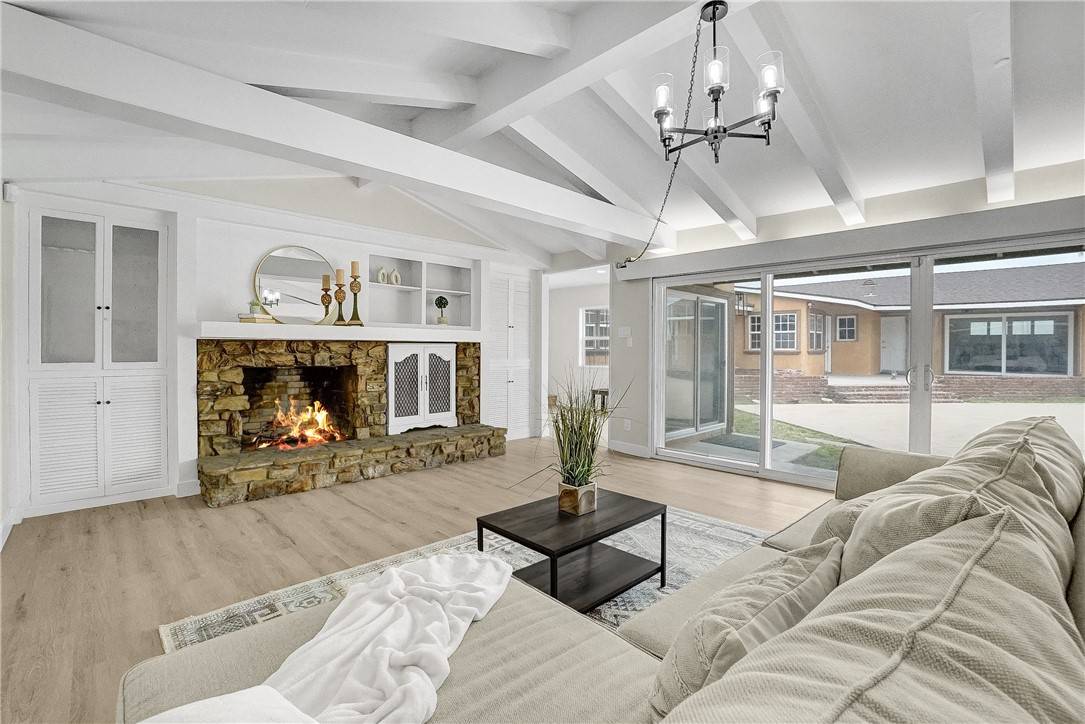 Compton, CA 90221,800 S Poinsettia Avenue