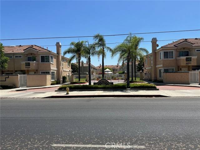 Pico Rivera, CA 90660,4004 Rosemead Boulevard #2