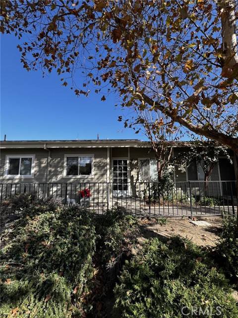 Sylmar, CA 91342,11377 Osborne Place #5