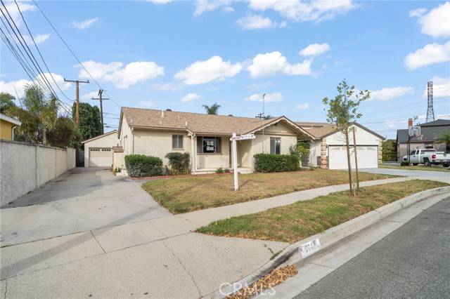 Lakewood, CA 90713,6713 Yearling Street