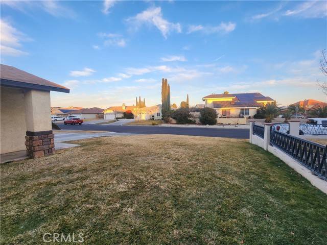 Victorville, CA 92395,12806 Bermuda Dunes Drive