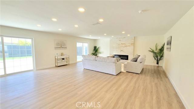Costa Mesa, CA 92626,3109 Monroe Way