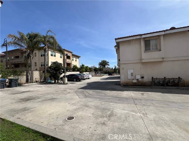 Santa Ana, CA 92703,728 N Figueroa Street