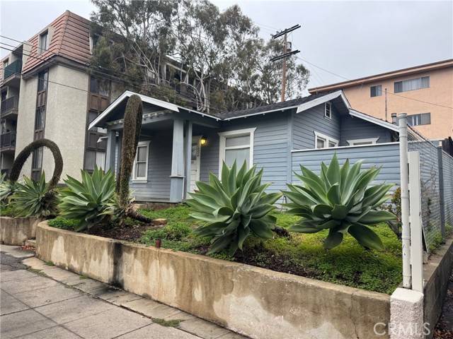Los Angeles, CA 90049,1116 S Barrington Avenue