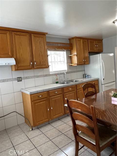 South Gate, CA 90280,9540 San Miguel Avenue