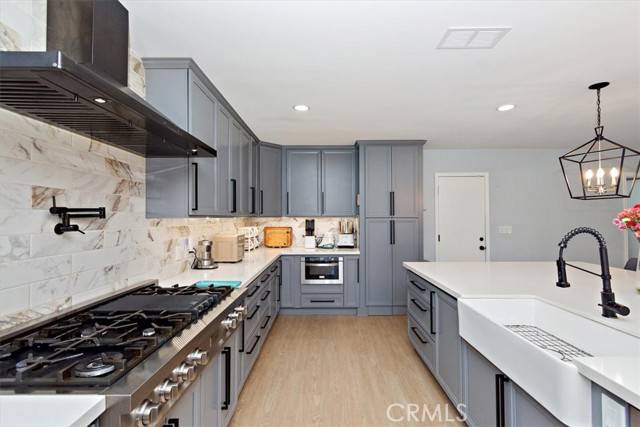 Claremont, CA 91711,2105 Oxford Avenue