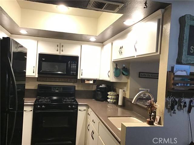 Paramount, CA 90723,13919 Arthur Avenue #22