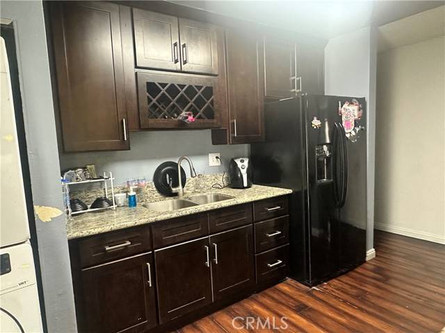 Paramount, CA 90723,7315 Exeter Street #6