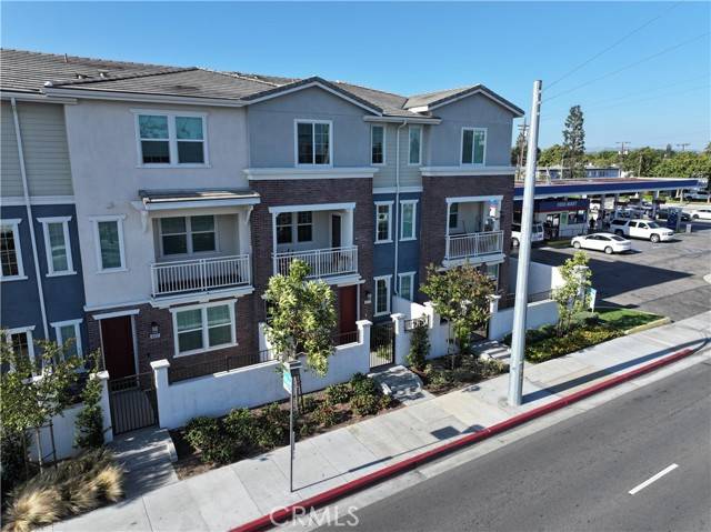 Buena Park, CA 90621,8933 Orangethorpe Avenue