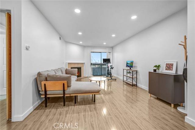 Glendale, CA 91204,460 Oak Street #316