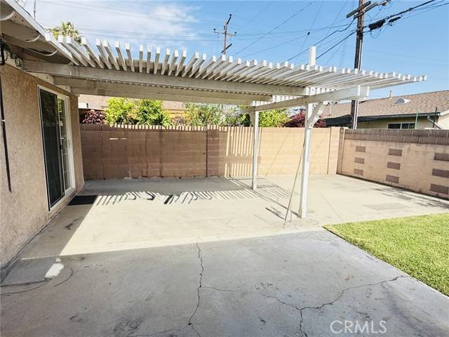 Lakewood, CA 90715,11544 Renville Street