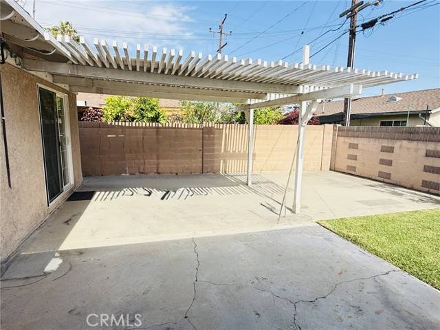 Lakewood, CA 90715,11544 Renville Street