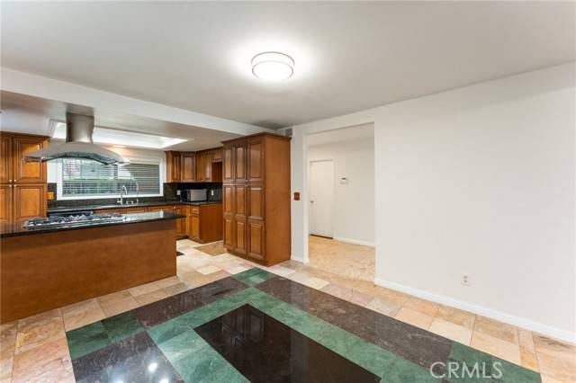 Cerritos, CA 90703,16424 Holmes Place