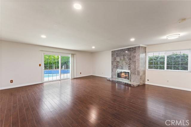 Cerritos, CA 90703,16424 Holmes Place