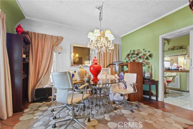 Los Angeles, CA 90047,2048 W 68th Street