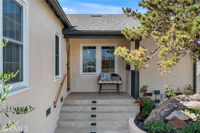 Los Angeles, CA 90045,6129 W 83rd Place