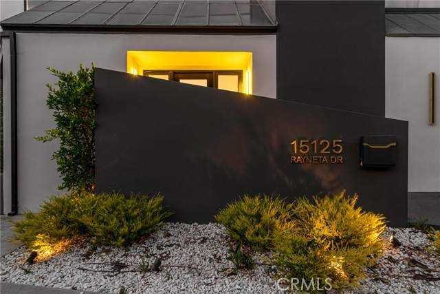 Sherman Oaks, CA 91403,15125 Rayneta Drive
