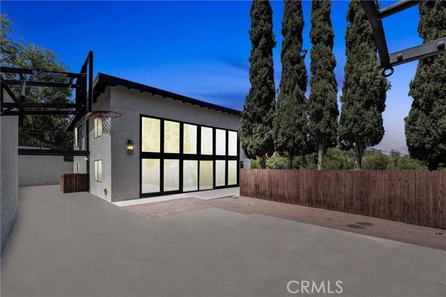 Los Angeles, CA 90065,314 W Avenue 44