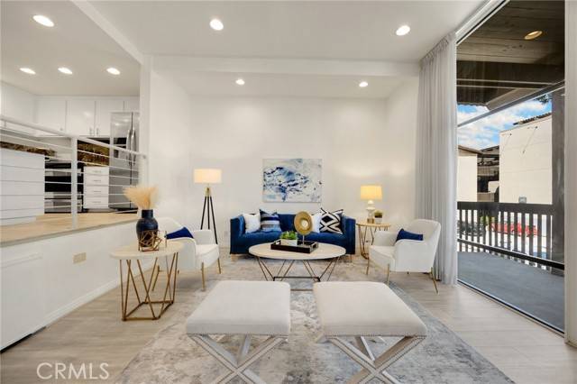 Long Beach, CA 90803,5202 Marina Pacifica Drive