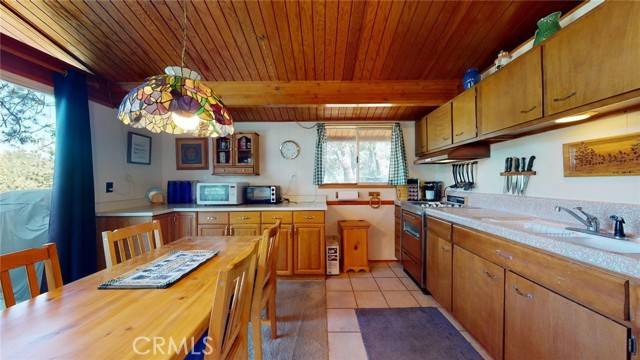 Arrowbear, CA 92382,32701 Porcupine Lane