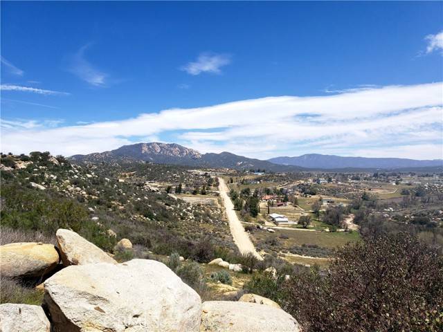 Aguanga, CA 92536,908 Lake Canyon