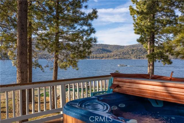 Big Bear Lake, CA 92315,136 Round Drive