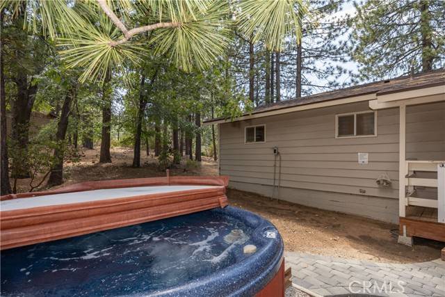 Big Bear Lake, CA 92315,761 St Moritz Drive