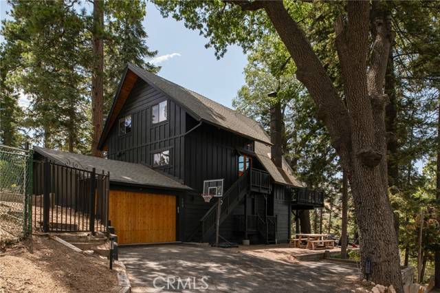 Lake Arrowhead, CA 92352,889 Sandalwood Drive