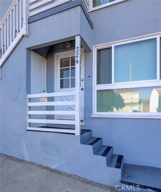 Manhattan Beach, CA 90266,324 Rosecrans Avenue