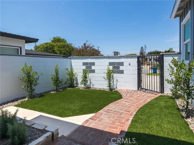 Hawthorne, CA 90250,5330 W 141st Street