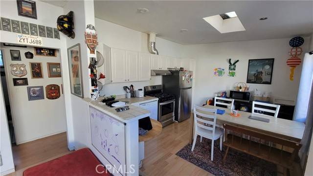 Hermosa Beach, CA 90254,827 Cypress Avenue