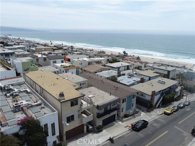 Manhattan Beach, CA 90266,220 Rosecrans Avenue